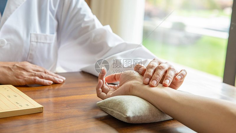 脊柱正骨和推拿康复：同源不同路
